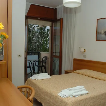 Nova Hotel 3*